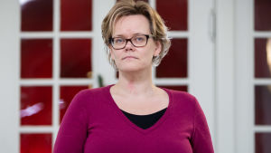 Pia-Maria Sjöström säger att förberedelserna för massvaccinationer mot coronavirus pågått redan en tid. Pietarsaaren sairaalan johtava lääkäri Pia-Maria Sjöström, Pietarsaari, 3.12.2018.