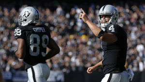Amari Cooper och Derek Carr är Raiders offensiva giganter. Amari Cooper och Derek Carr.
