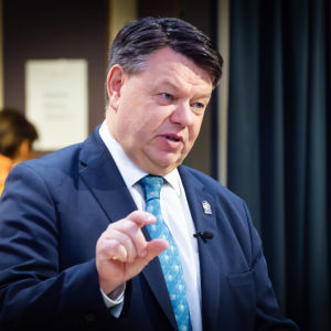 Petteri Taalas.