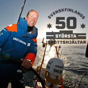 Thomas Johanson i Volvo Ocean Race 2008-2009, med logon för Svenskfinlands 50 största idrottshjältar.