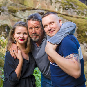 Kuvassa Vivian Nieminen, Nipa Nieminen ja Sasu Nieminen. 