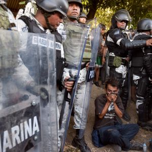 Det mexikanska nationalgardet stoppar migranter i Ciudad Hidalgo  i Chiapas, Mexiko 23.1.2020  