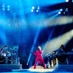 Ghost har större scenshow än någonsin på den här turnén. Ghost live 28.11.2019 i Arenan i Helsingfors.