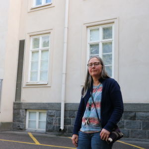 Lena Malmberg utanför Dals missbrukarklinik