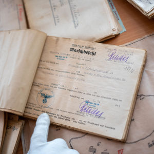 Ett häfte med arkeologisk viktig information på tyska. Hittad 2019 - från 1944 i Hangö.