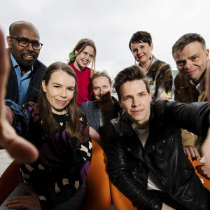 8 minuuttia -ohjelman juontajat Ilkka Lahti, Marleena Lammikko, Antti Kurra, Jenni Frilander, Wali Hashi, Laura Kosonen ja Petteri Lindholm 31. toukokuuta.