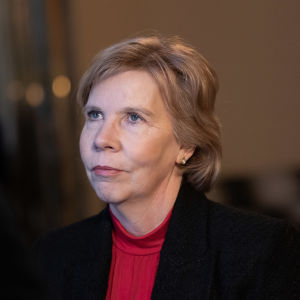 Anna-Maja Henriksson (RKP) eduskunnassa 30.11.2023.
