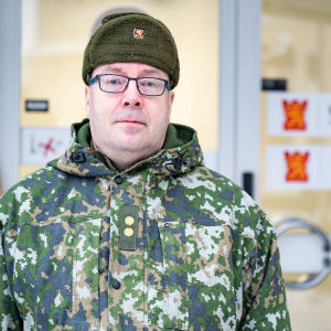 man i militäruniform