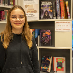 Porträttbild på Astrid Holmberg.