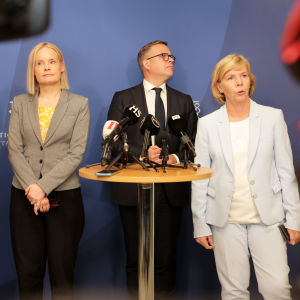 Sari Essayah, Riikka Purra, Petteri Orpo ja nna-Maja Henriksson.