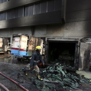Fabriksbyggnaden i Gazipur  ska ha totalförstörts i branden