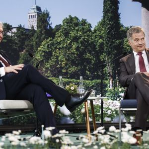 Sauli niinistö och Frank-Walter Steinmeier under diskussion.