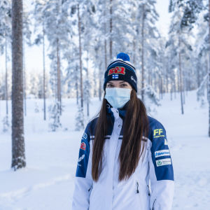 Jasmin Kähärä Vuokatissa nuorten MM 2021 kisojen aikaan.