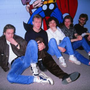 Eppu Normaali -yhtye vuonna 1990.