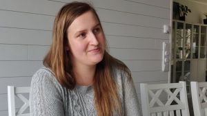Julieth Engman-Bertlin från Böle i Korsholm tänker fira lillajul med sin familj. Julieth Engman-Bertlin från Böle i Korsholm tänker fira lillajul med sin familj.