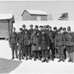24.3.1940 Pataljoona. Larkon henkiin jääneet upseerit Äitsaaressa