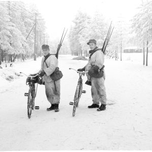 Venäläisiltä saatuja kiväärejä 17.12.1939.