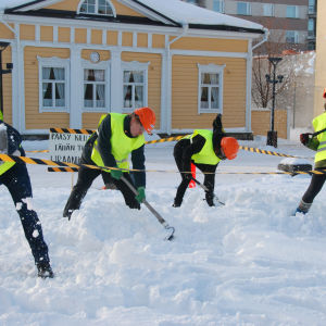 Vaara-kollektiivin esitys
