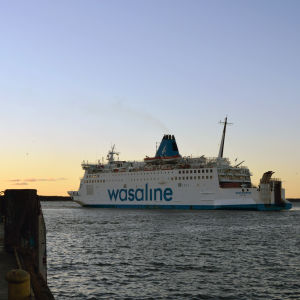 Wasa Express på väg in i Vasa hamn.