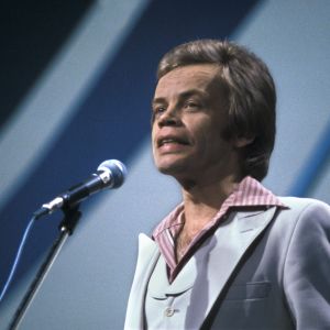 Aarno Raninen esiintymässä vuoden 1978 Euroviisukarsinnassa