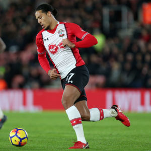 Virgil van Dijk flyttar från Southampton till Liverpool. Virgil van Dijk flyttar från Southampton till Liverpool.