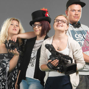 Lähiö - reunalla -realityn nuoret Kiia, Ana, Minea ja Markus