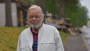 Grannen Pentti Vaarimo var lite orolig att branden skulle sprida sig till hans hem. Pentti Vaarimo.
