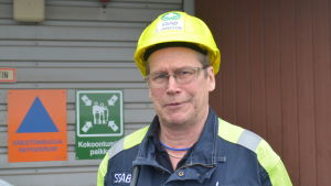 Huvudförtroendeman Timo Jansson säger att läget är allvarligt. Huvudförtroendeman Timo Jansson vid SSAB