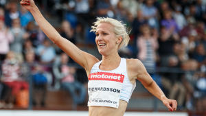 Camilla Richardsson firar seger.