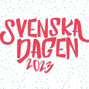 Logon för Svenska dagen 2023, röd text med grön konfetti omkring mot vit bakgrund. 
