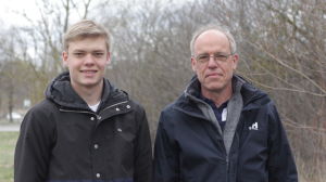 Tobias och Paul Reuter ser fram emot den dag skateparken står klar. Tobias och Paul Reuter vid blivande skateparken i Pargas