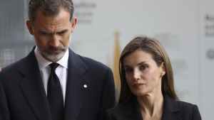 Kung Felipe och drottning Letizia under mässan i Sagrada Familia. Kung Felipe och drottning Letizia deltog också i mässan.