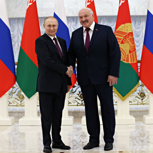 Venäjän presidentti Vladimir Putin ja Valko-Venäjän presidentti Aljaksandr Lukashenka tapasivat Valko-Venäjän Minskissä 19. joulukuuta 2022.