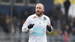 "Daja" Sjölunds karriär tog slut i och med dagens förlust. Daniel Sjölund springer.