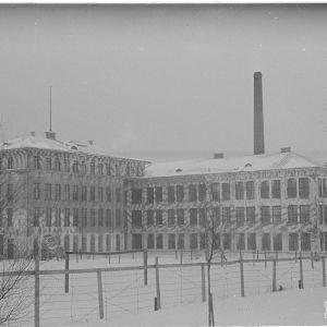 6.3.1940 Jyväskylä, Valtion kivääritehdas, naamiointia.