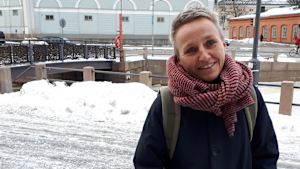 Elina Oinas, genusvetare och professor i sociologi vid Helsingfors universitet, säger att hon inte kände igen det genusvetenskapliga fältet när hon läste "Genusdoktrinen". Elina Oinas.