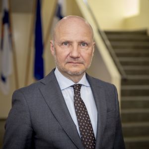 Jari Gustafsson on työ- ja elinkeinoministeriön kansliapäällikkö keväästä 2017 lähtien.