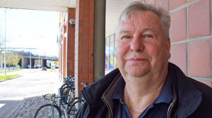 Ulf Lindström har i tre år tagit bilder med en jaktkamera. Ulf Lindström jobbar för Amplit i Malm, han fotar älgar på fritiden