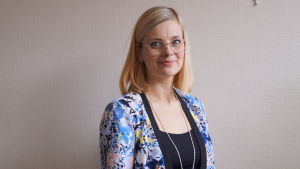 Matilda Engström, chef för småbarnspedagogik i Jakobstad, säger att det är beklagligt att läget är som det är i höst. Matilda Engström.