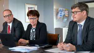 Tomas Häyry, Ulla Mäki-Lohiluoma och Rurik Ahlberg. Tomas Häyry, Ulla Mäki-Lohiluoma och Rurik Ahlberg.