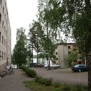 Kerrostaloja Katumalla, Hämeenlinnassa