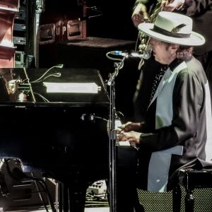 Bob Dylan uppträder i Nottingham 5.5.2017.