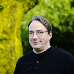 Lähikuva Linus Torvaldista