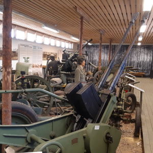 Finsk luftvärnskanon på Hangö frontmuseum.