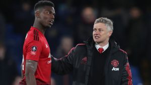 Hjälten Paul Pogba och tränaren Ole Gunnar Solskjär efter slutsignalen. Paul Pogba och Ole Gunnar Solskjär efter slutsignalen.