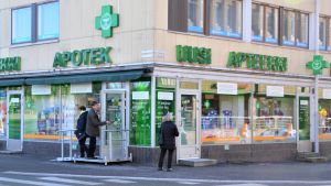 I centrum av Borgå finns det ett apotek (Bildens Nya apoteket). Finns det kundunderlag för ytterligare ett? Apoteket utifrån.