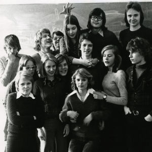 Taru Mäkelän luokkakuva 1970-luvulta Töölön Yhteiskoulusta