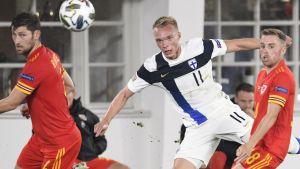 Ilmari Niskanen gjorde sin allra första landskamp. Ilmari Niskanen i landskamp mot Wales.