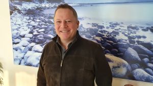 Sam Stenberg och de övriga som undertecknat debattinlägget lyfter fram ledaregenskaper hos den blivande stadsdirektören. Företagare Sam Stenberg.