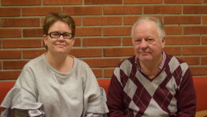 Sirpa Huusko och Henry Ericsson har varit med och planerat programmet för årets filmfest. Sira Huusko och Henry Eriksson från Ekenäs filmfest.